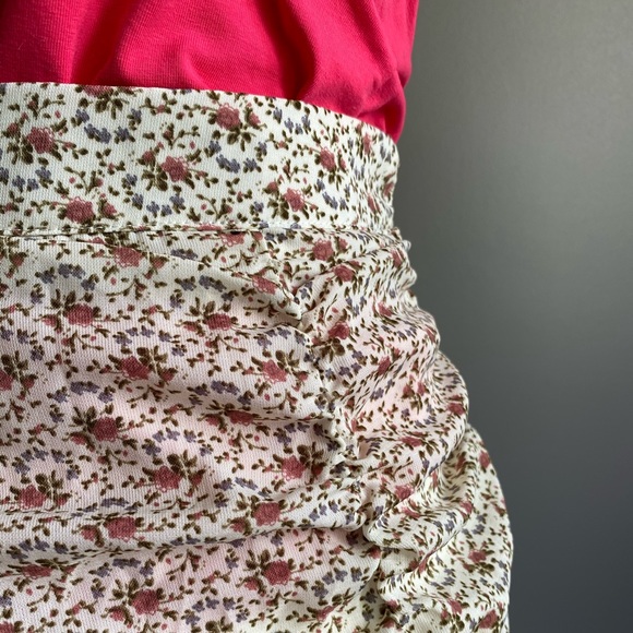 High Waist Gathered Boutique Skirt - Picture 7 of 7